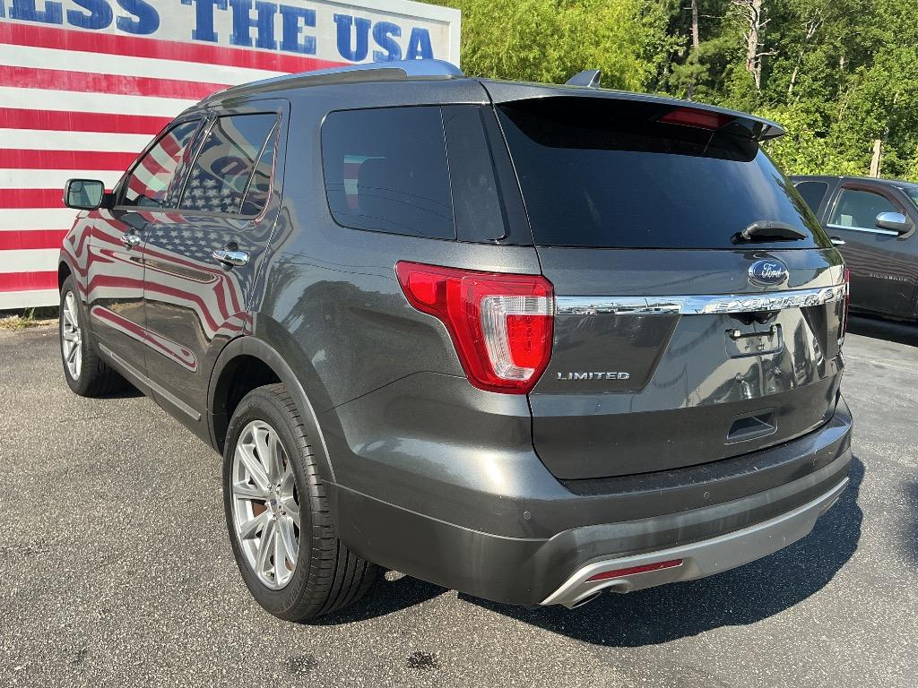 2016 Ford Explorer - $16,500