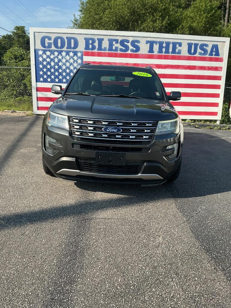 2016 Ford Explorer - $16,500