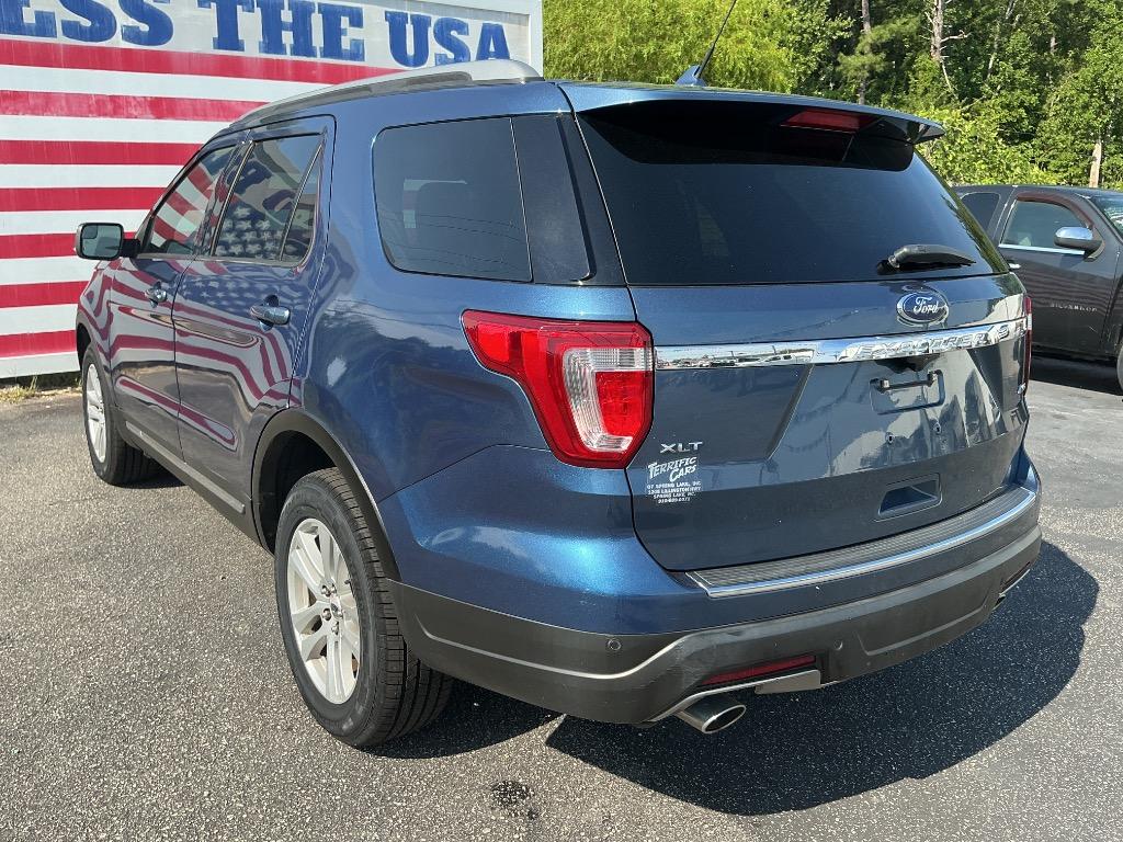 2018 Ford Explorer - $11,000