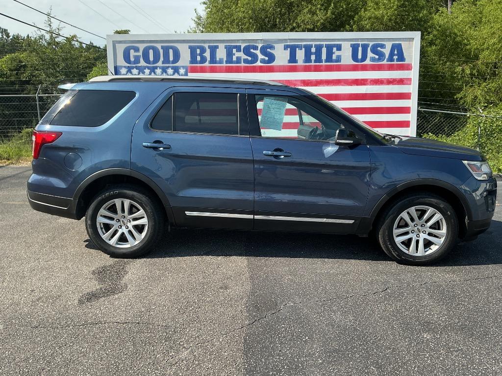 2018 Ford Explorer - $11,000