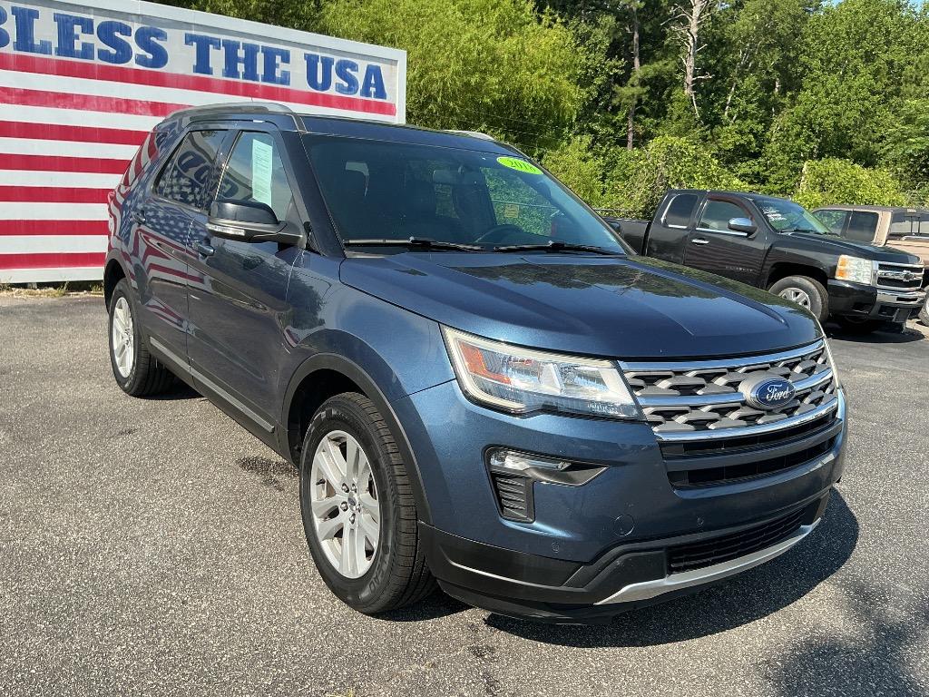 2018 Ford Explorer - $11,000