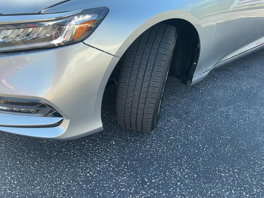 2019 Honda Accord - $18,000