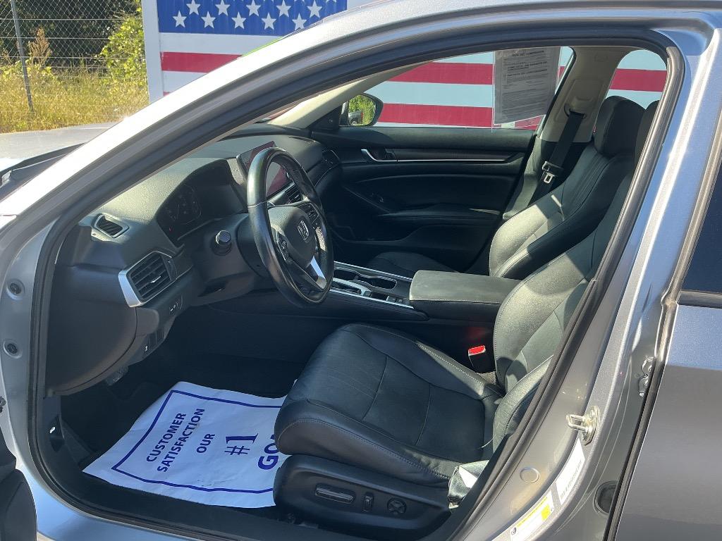 2019 Honda Accord - $18,000