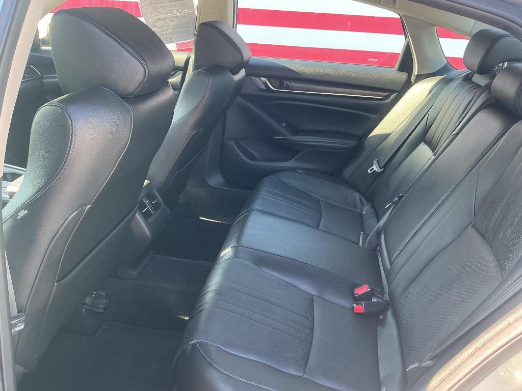 2019 Honda Accord - $18,000