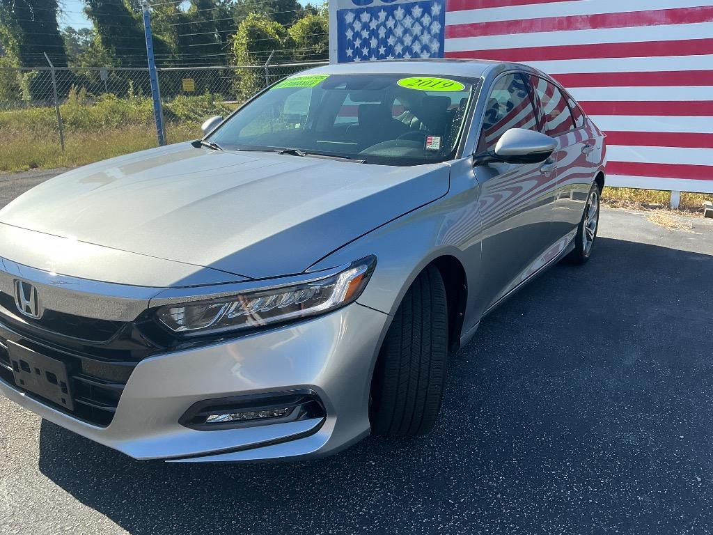 2019 Honda Accord - $18,000