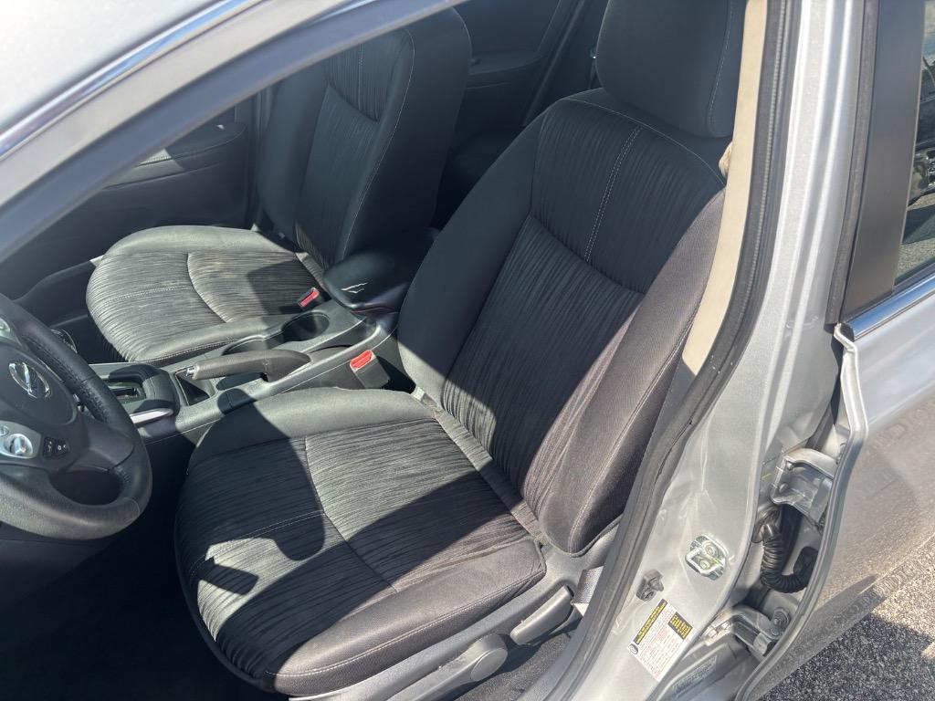 2018 Nissan Sentra S photo