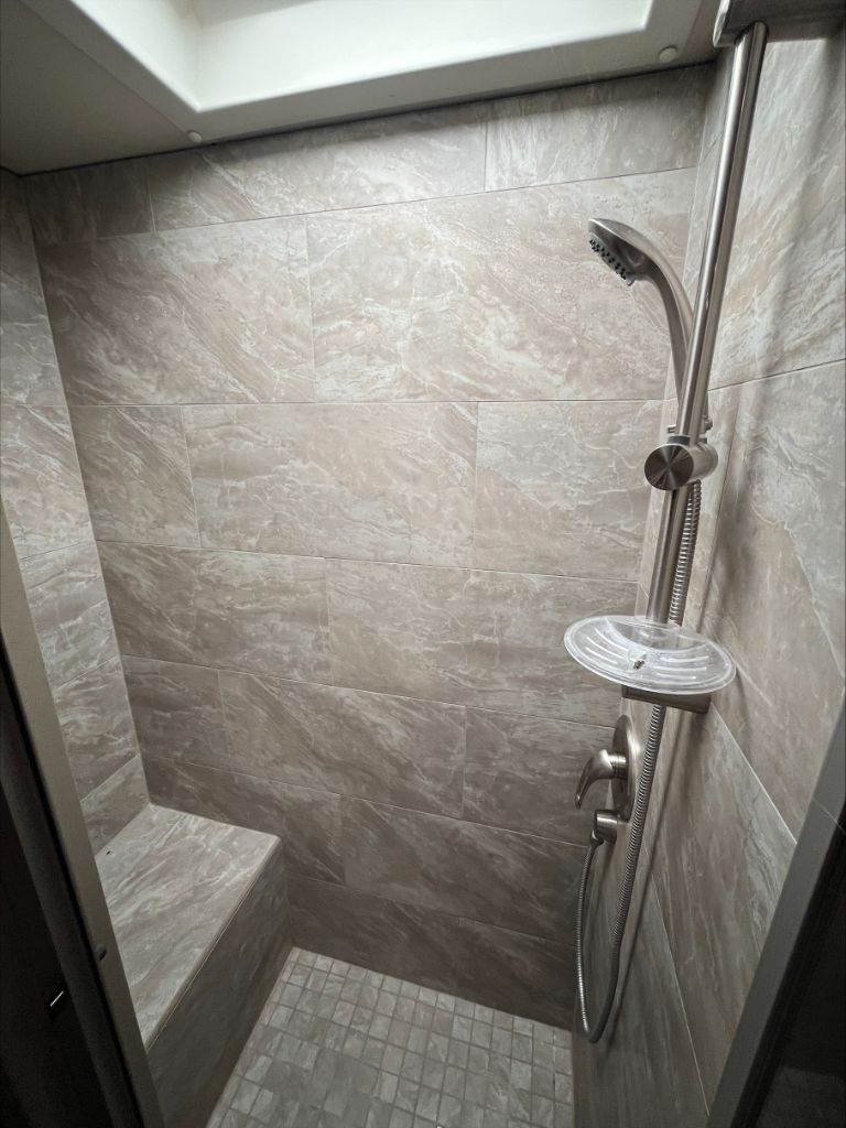 2019 Fleetwood DISCOVERY 38K  photo