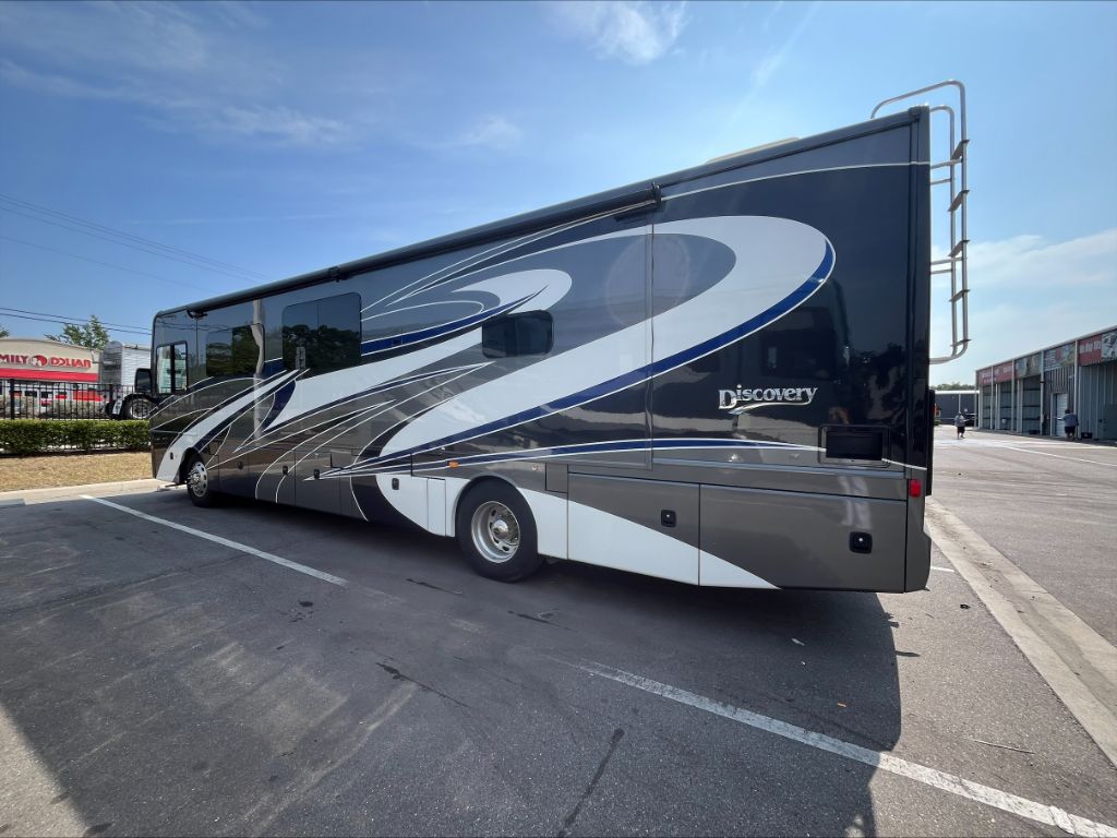2019 Fleetwood DISCOVERY 38K  photo
