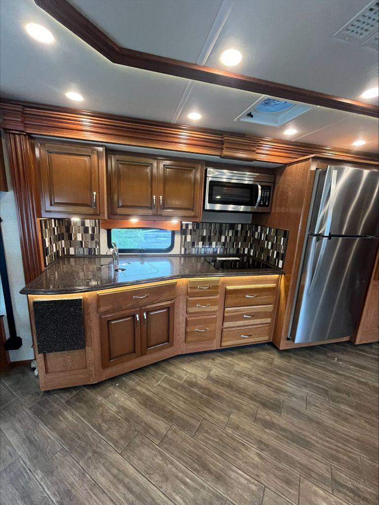 2019 Fleetwood DISCOVERY 38K  photo