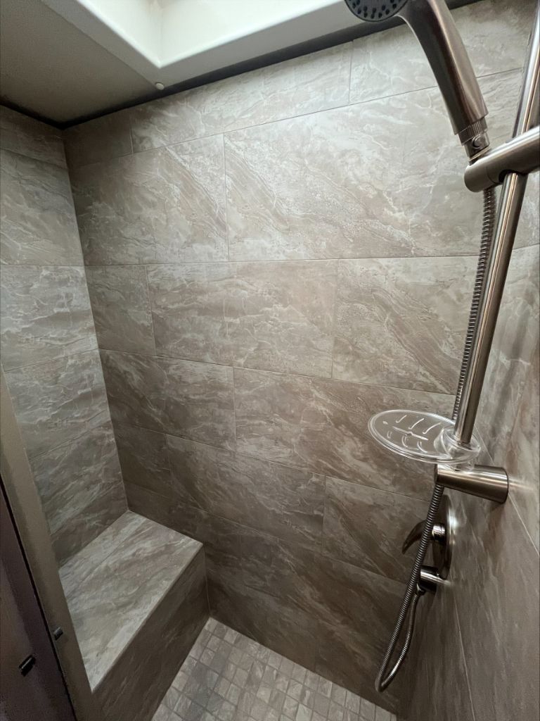 2019 Fleetwood DISCOVERY 38K  photo
