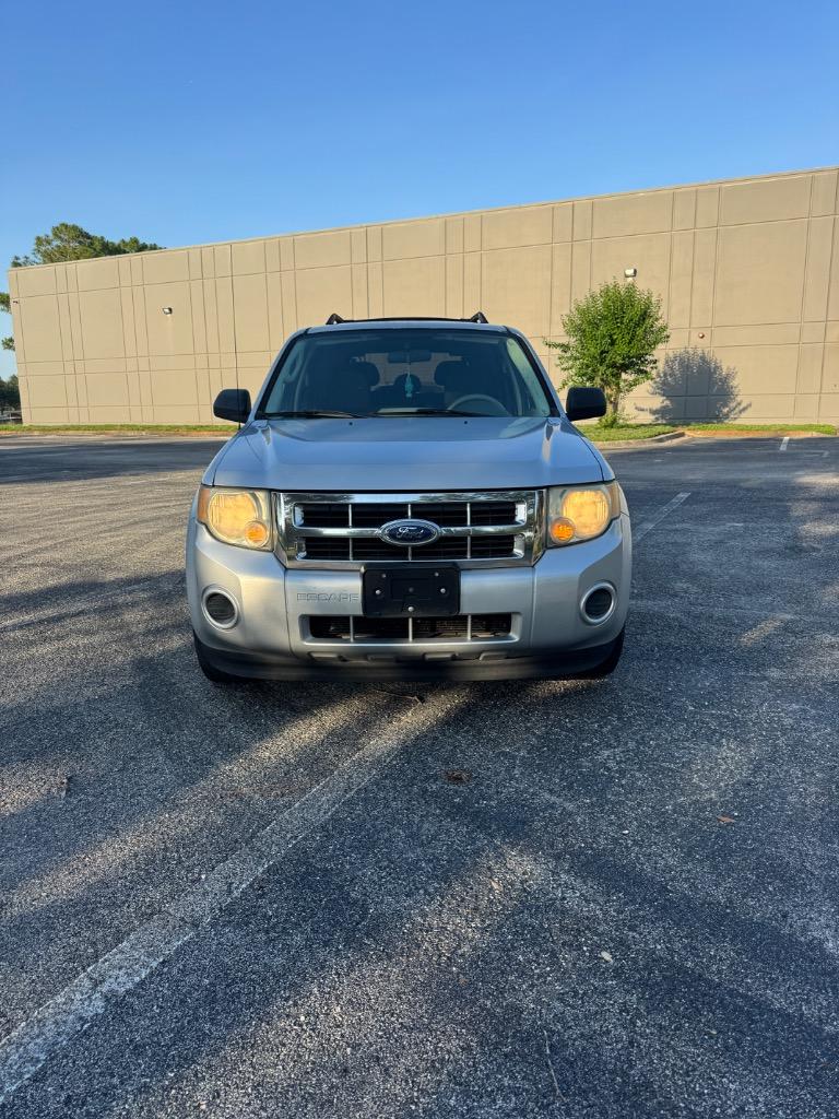 2009 Ford Escape XLS photo