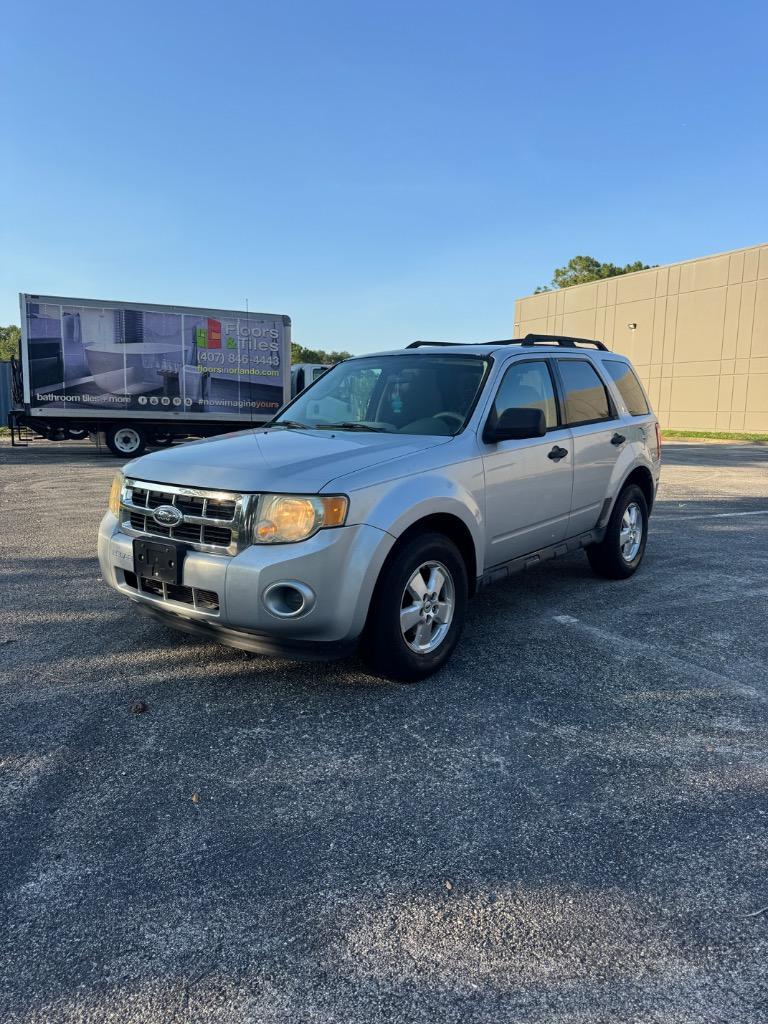 2009 Ford Escape XLS photo