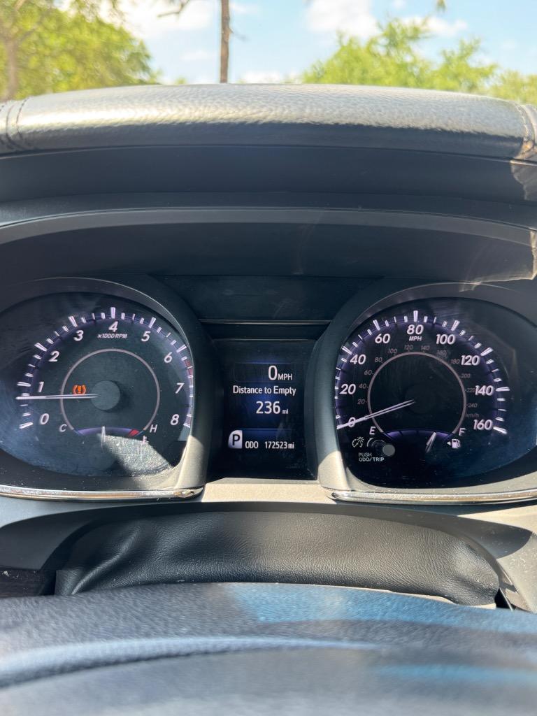 2016 Toyota Avalon XLE photo