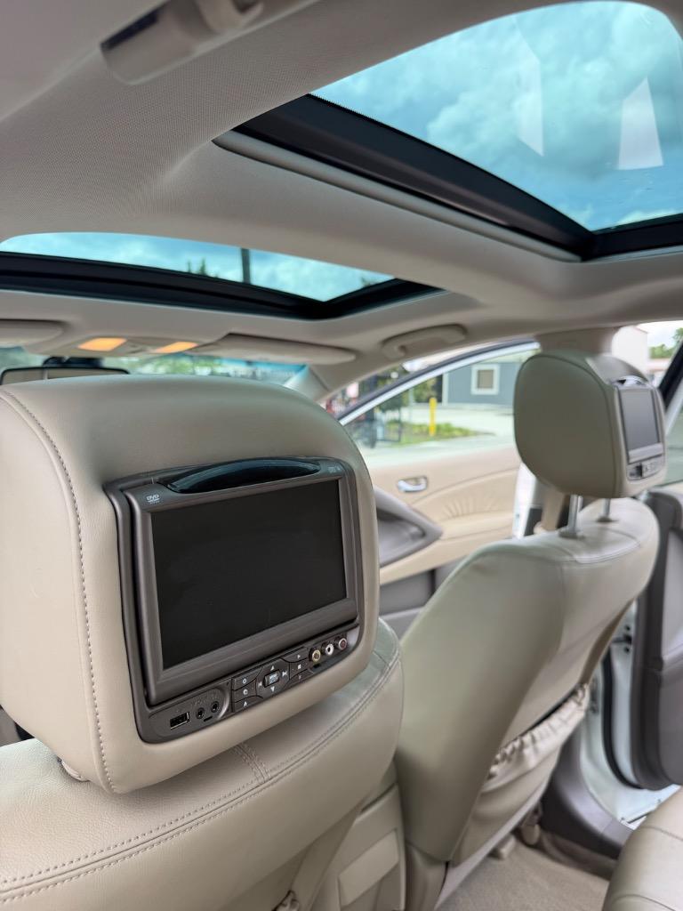 2010 Nissan Murano - $7,995