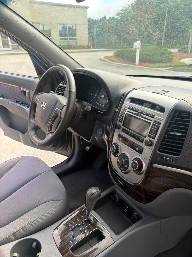 2010 Hyundai Santa Fe - $8,995