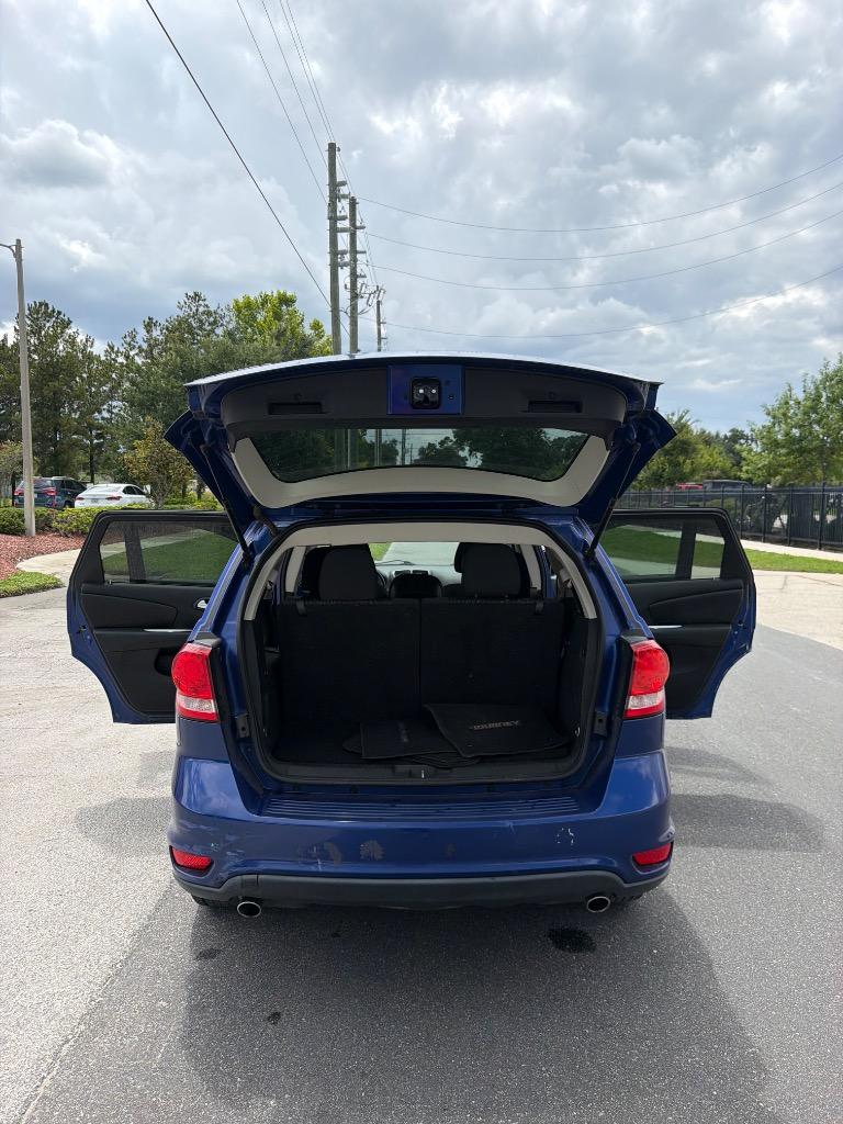 2012 Dodge Journey - $9,995