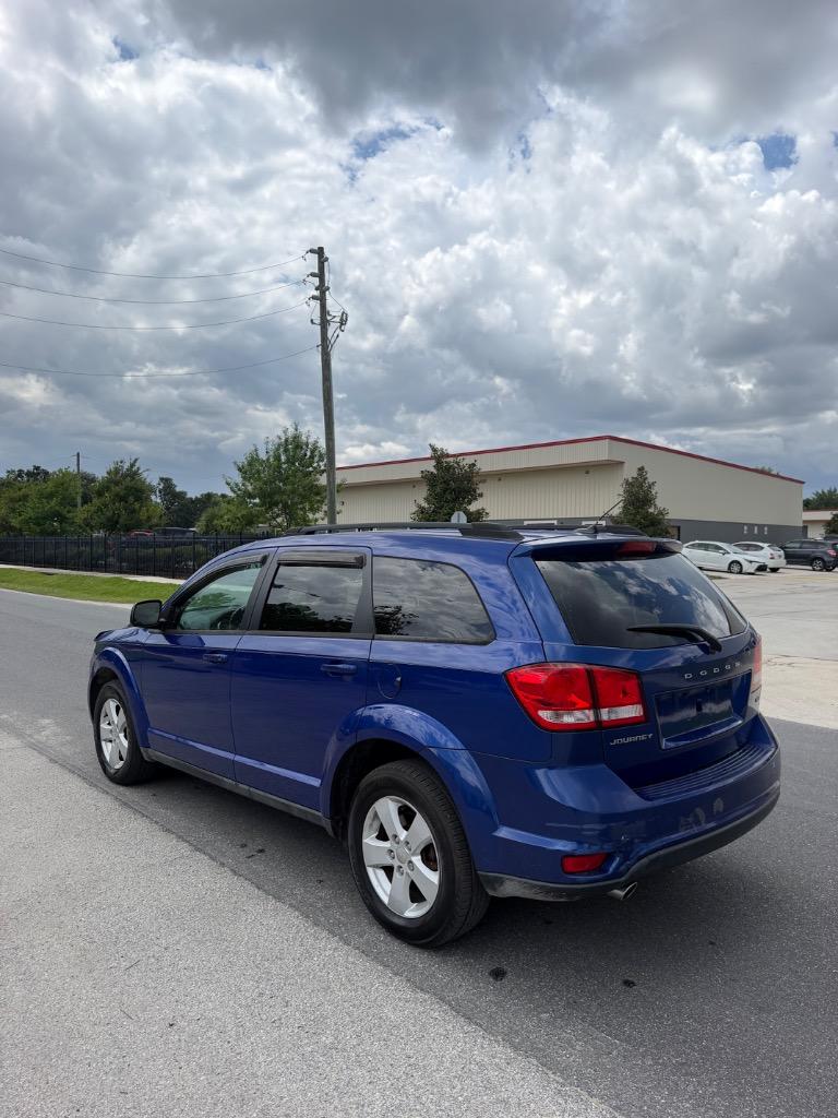 2012 Dodge Journey - $9,995