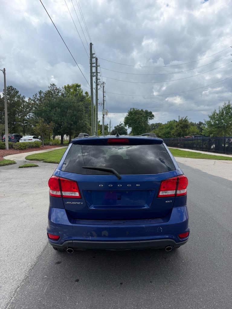 2012 Dodge Journey - $9,995