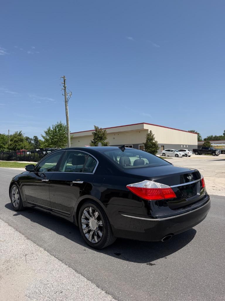 2011 Hyundai Genesis - $8,995