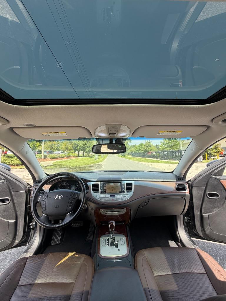 2011 Hyundai Genesis - $8,995