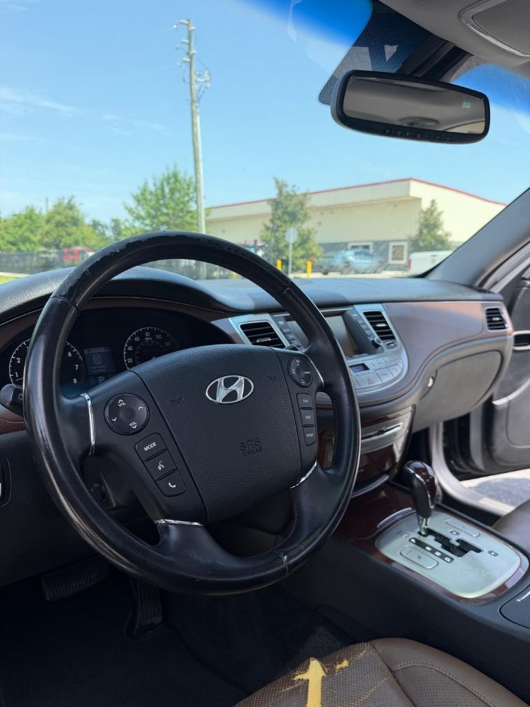 2011 Hyundai Genesis - $8,995