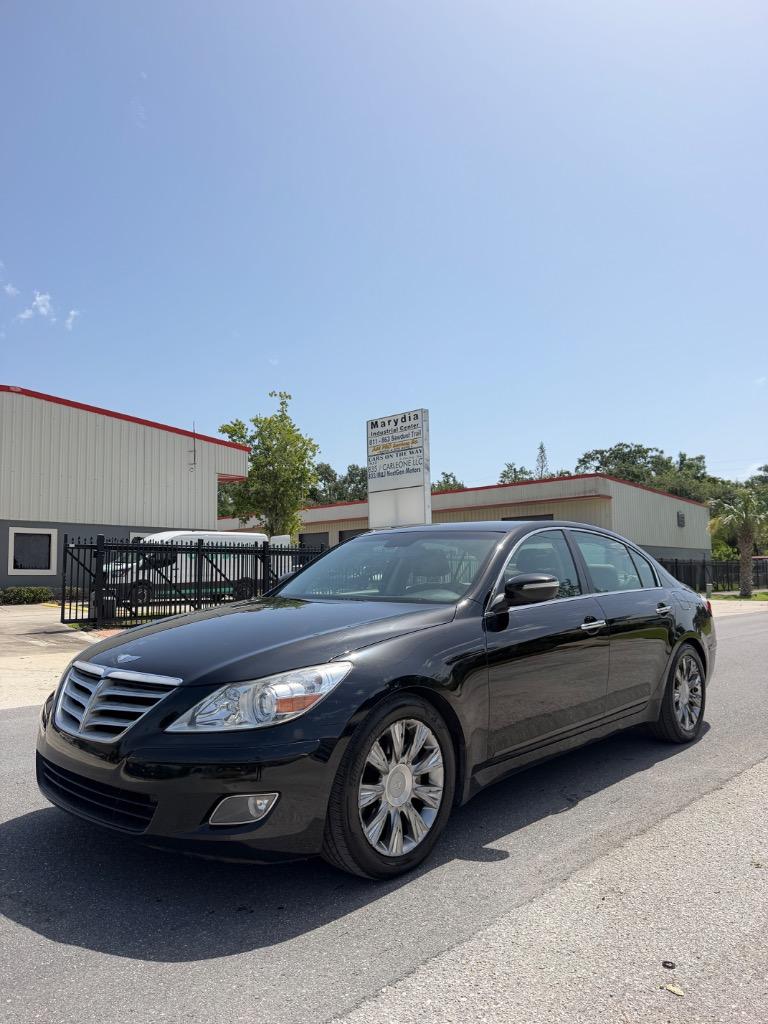2011 Hyundai Genesis - $8,995