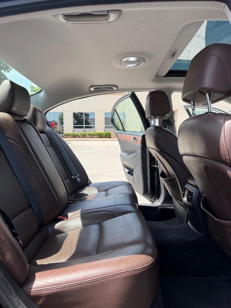 2011 Hyundai Genesis - $8,995