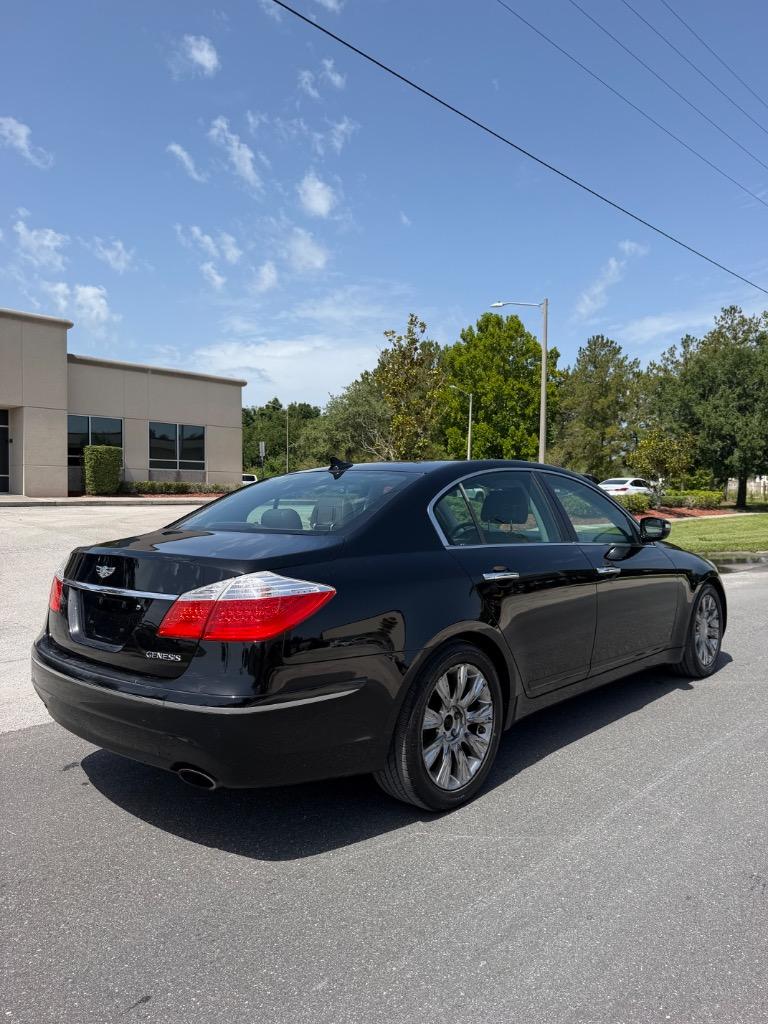 2011 Hyundai Genesis - $8,995