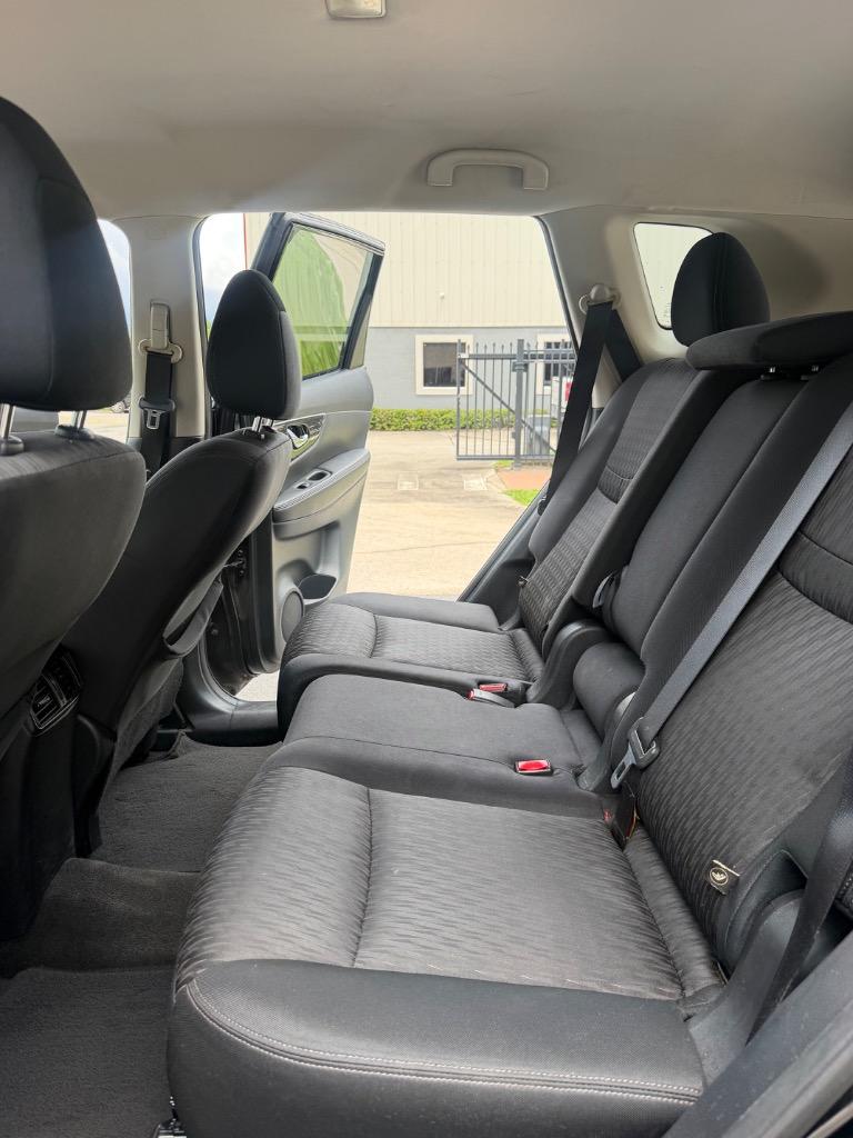 2019 Nissan Rogue - $13,995