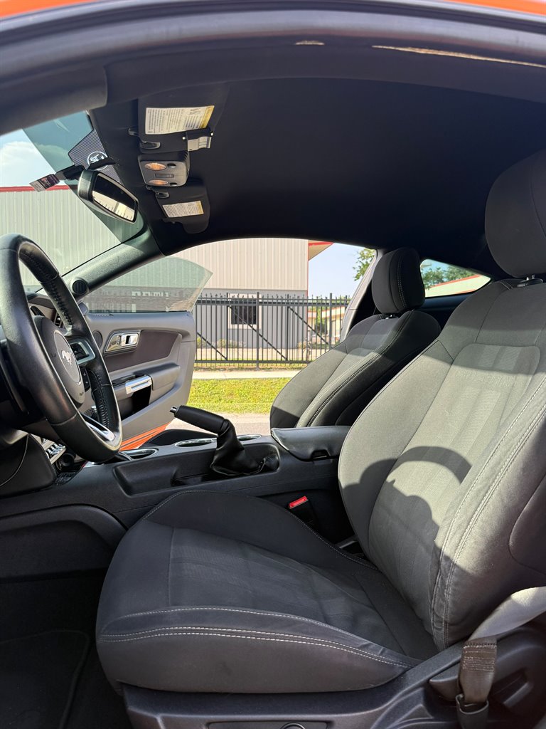 2020 Ford Mustang - $24,995