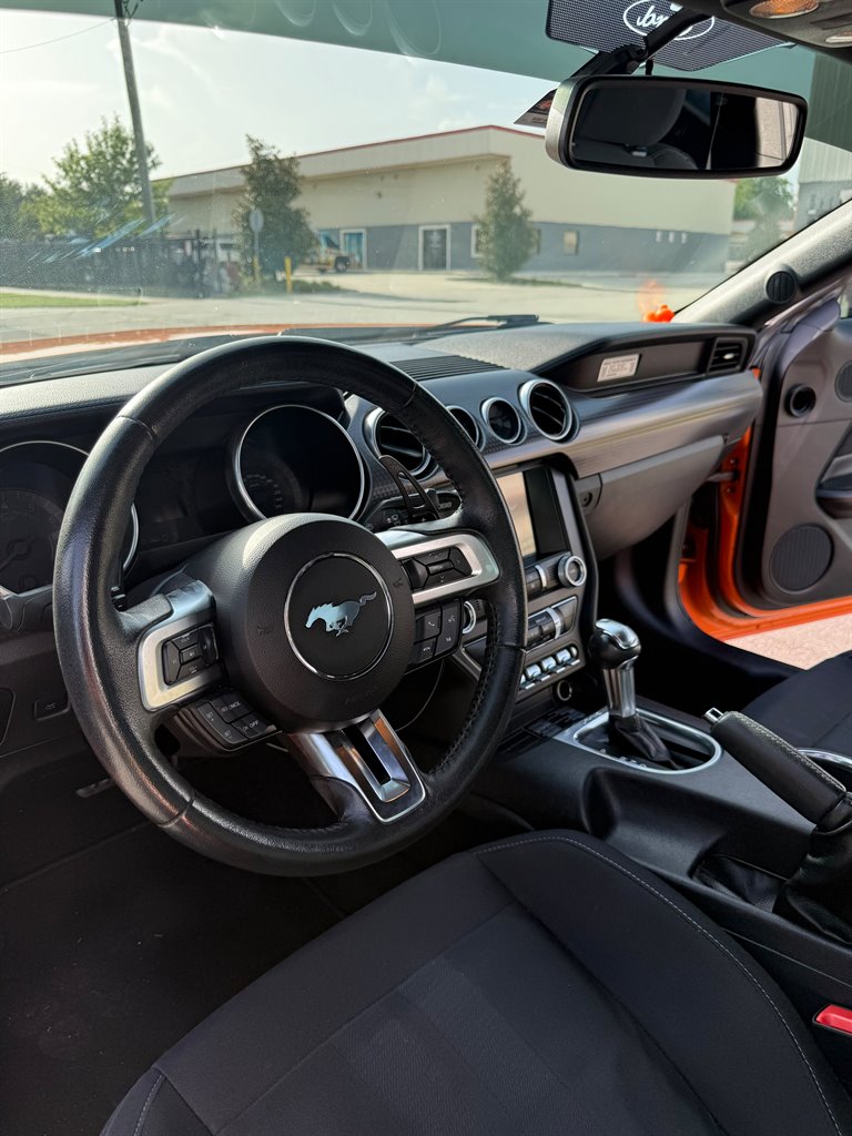 2020 Ford Mustang - $24,995