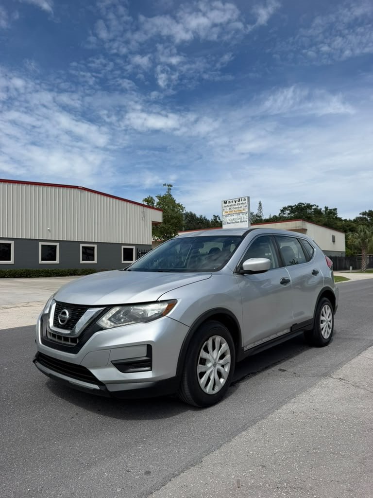 2017 Nissan Rogue - $8,375