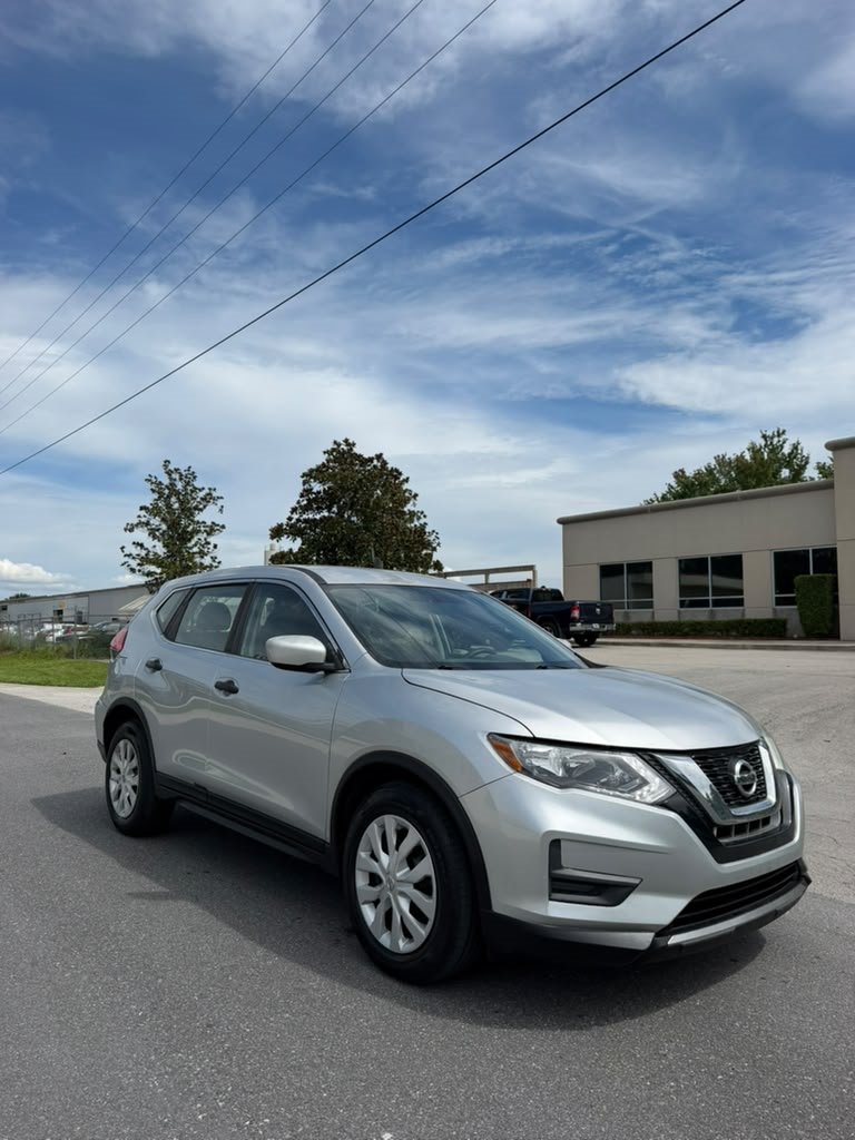 2017 Nissan Rogue - $8,375