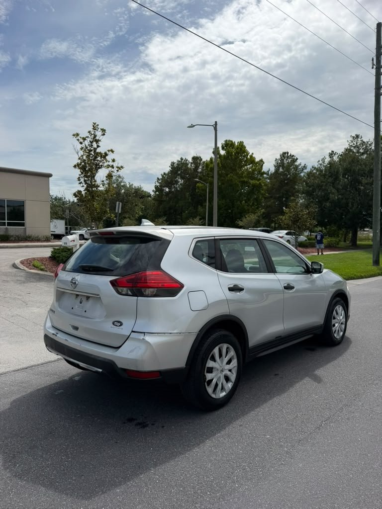 2017 Nissan Rogue - $8,375