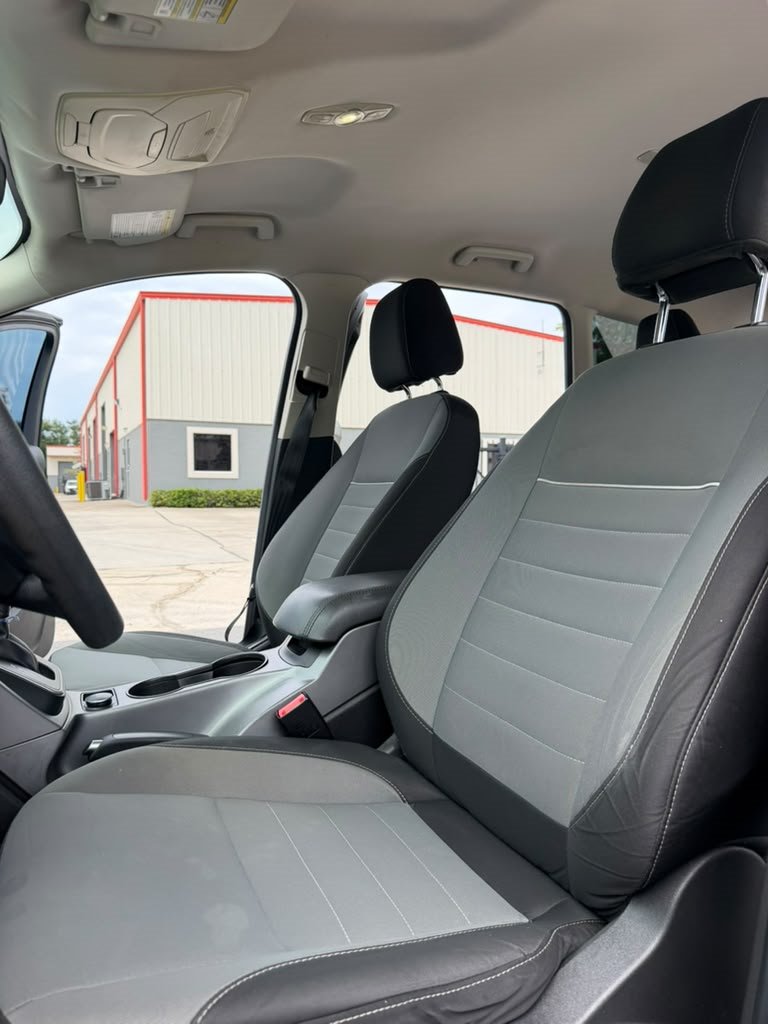 2014 Ford Escape - $7,995