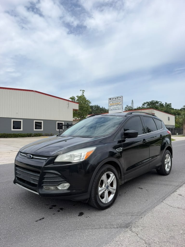 2014 Ford Escape - $7,995