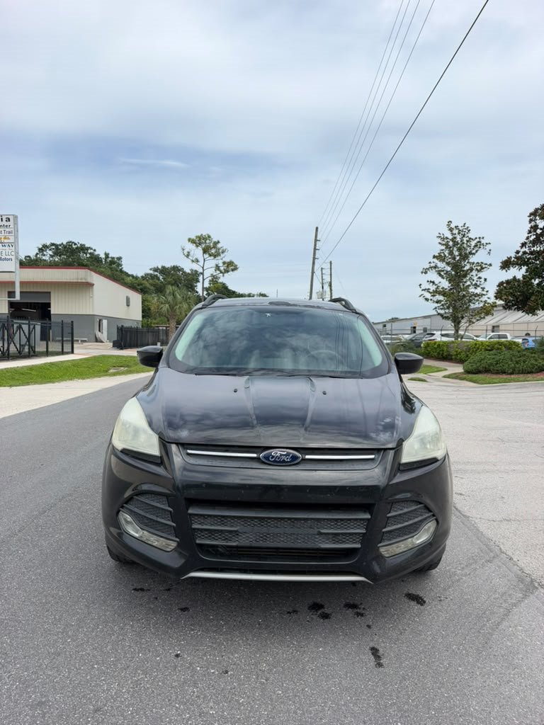 2014 Ford Escape - $7,995