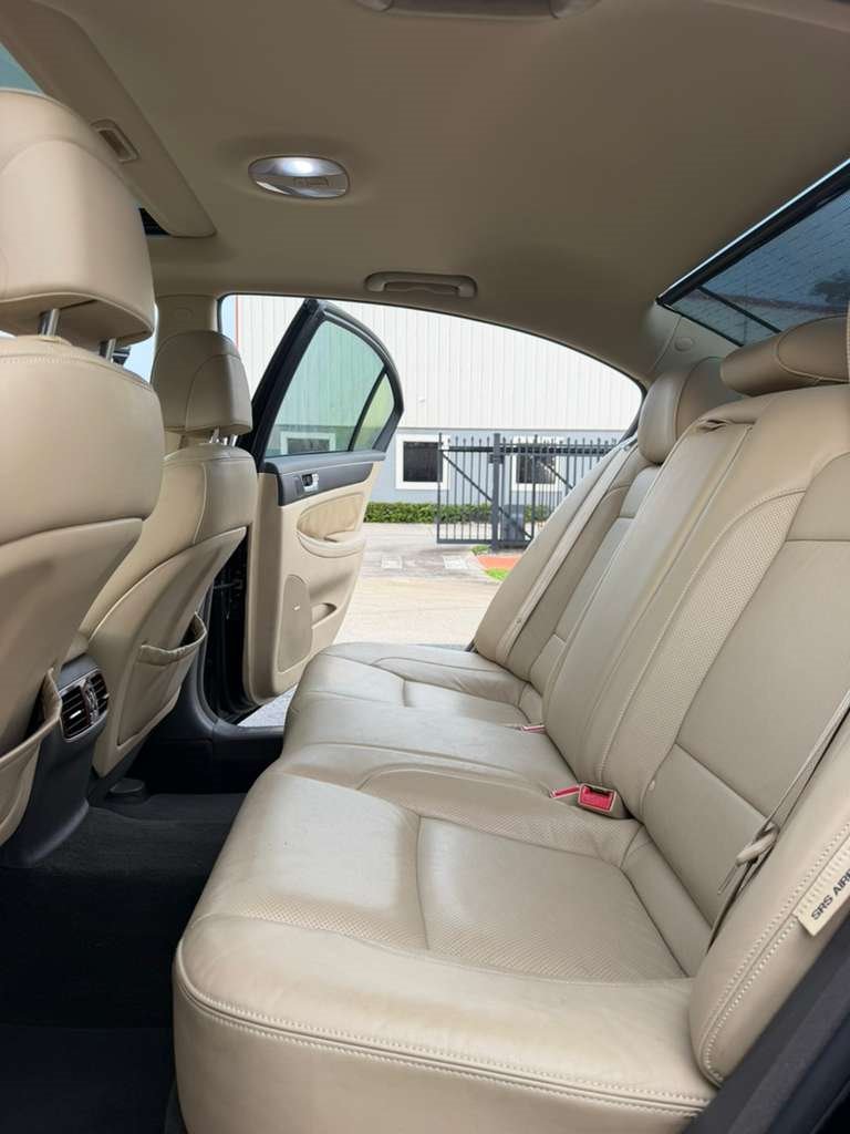 2012 Hyundai Genesis - $10,995