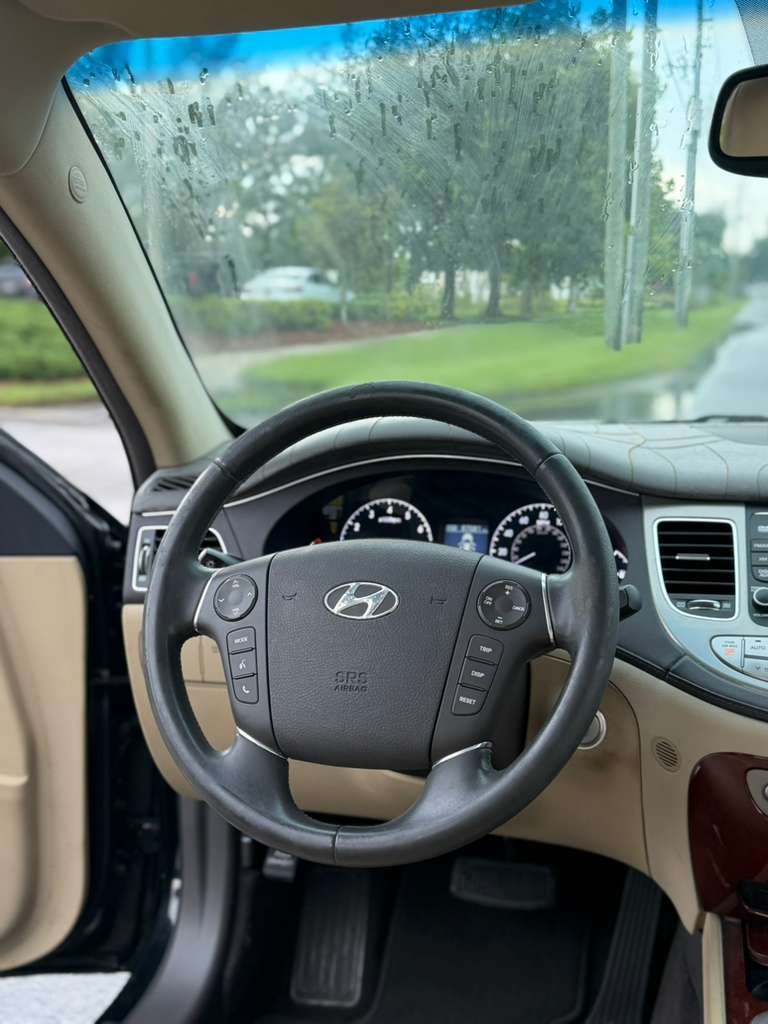 2012 Hyundai Genesis - $10,995
