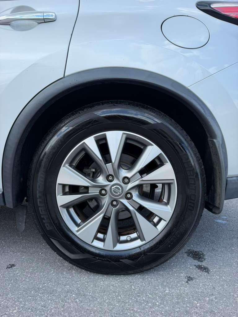 2015 Nissan Murano - $10,995