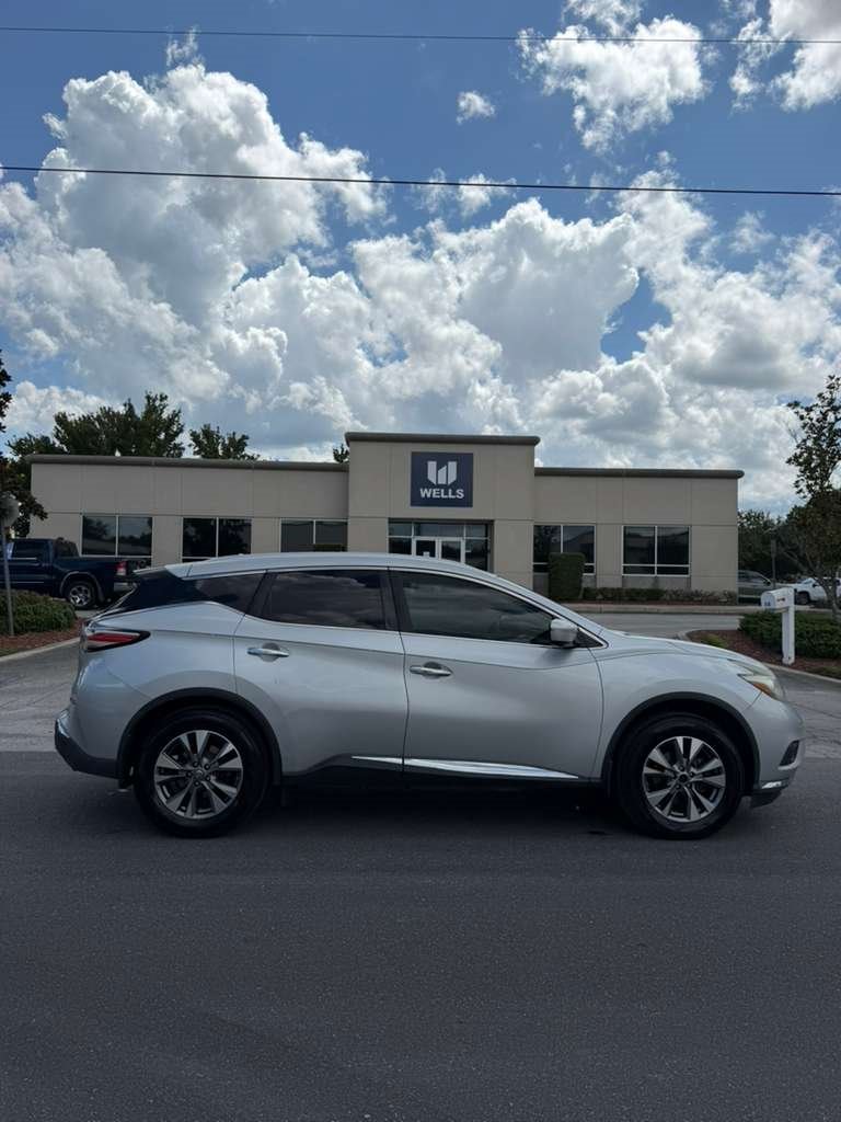 2015 Nissan Murano - $10,995