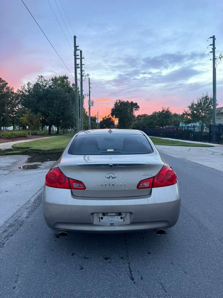 2009 INFINITI G - $10,995