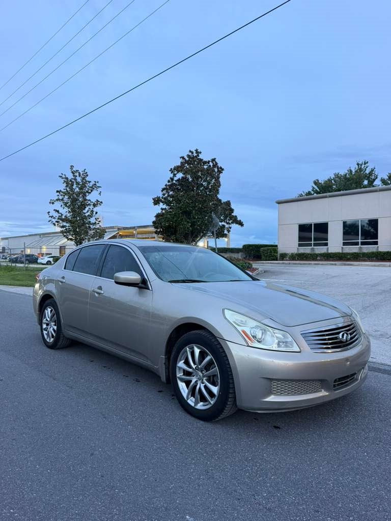 2009 INFINITI G - $10,995