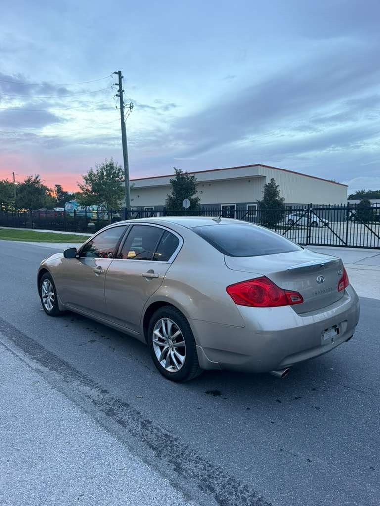 2009 INFINITI G - $10,995