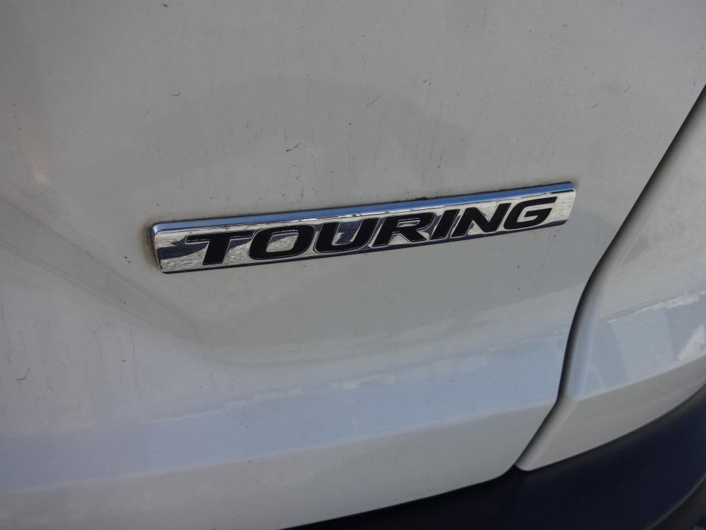 2017 Honda CR-V - $18,500