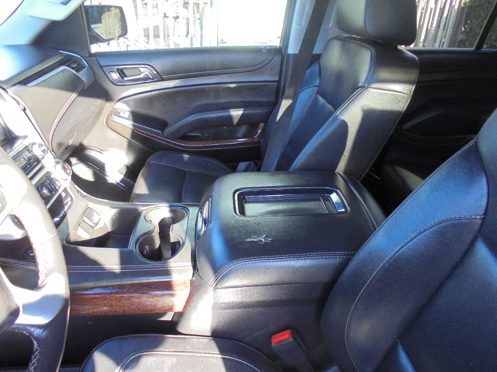 2019 GMC Yukon XL 1500 SLT photo