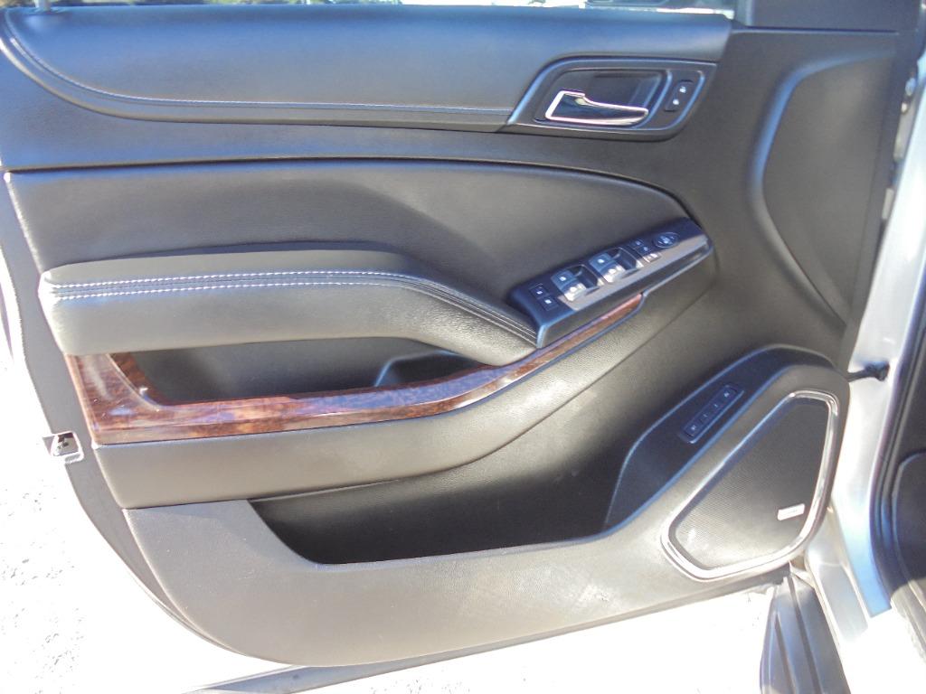 2019 GMC Yukon XL 1500 SLT photo