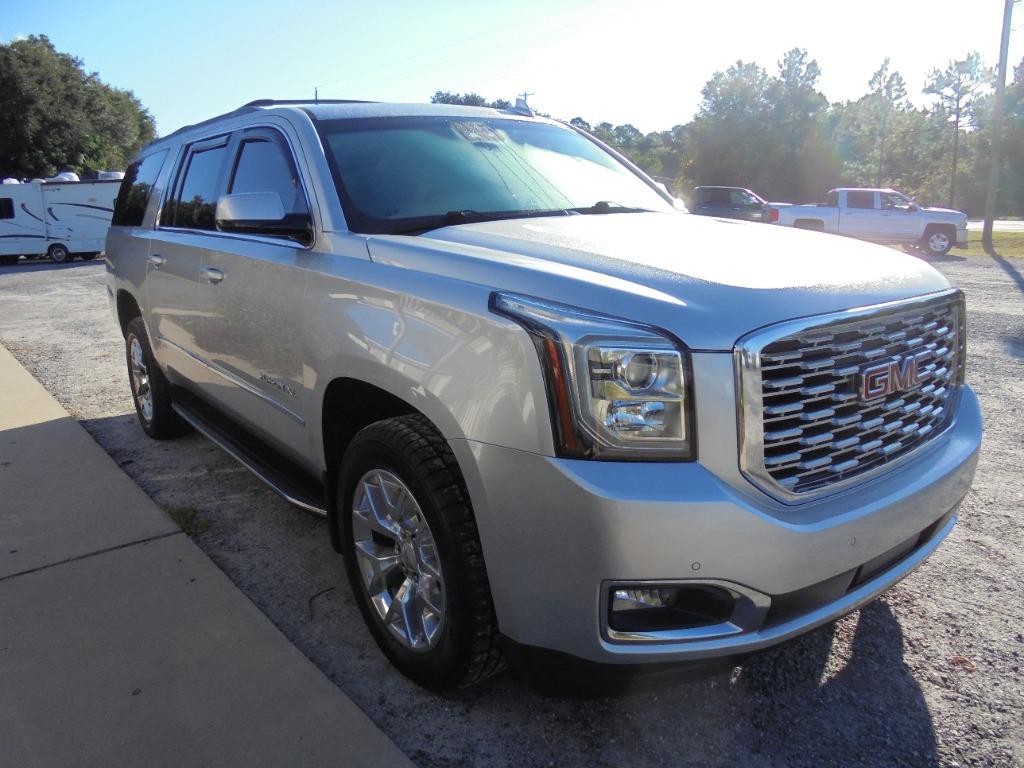 2019 GMC Yukon XL 1500 SLT photo