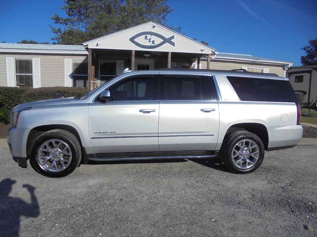 2019 GMC Yukon XL 1500 SLT photo