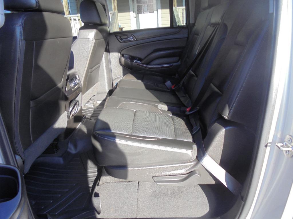 2019 GMC Yukon XL 1500 SLT photo